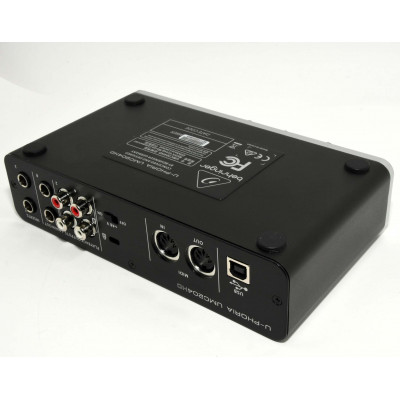INTERFAZ AUDIO BEHRINGER U-PHORIA UMC204HD