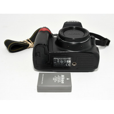 CUERPO CAMARA REFLEX DIGITAL NIKON D3000