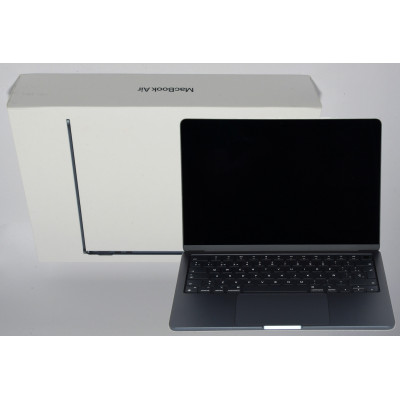 MACBOOK AIR 13p 2022 M2 / 256GB SSD / 8GB RAM