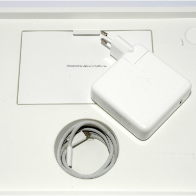 MACBOOK AIR 13p 2022 M2 / 256GB SSD / 8GB RAM