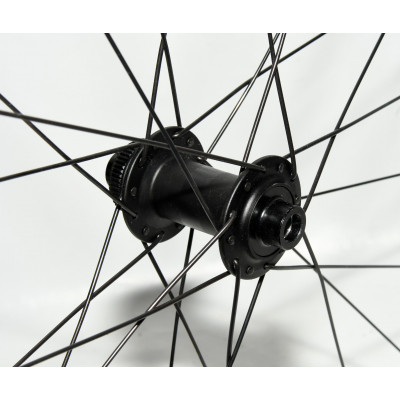 PAREJA DE RUEDAS BONTRAGER PARADIGM COMP 25