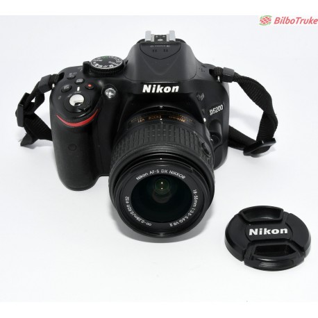 CAMARA REFLEX DIGITAL NIKON D5200 + NIKON 18-55MM