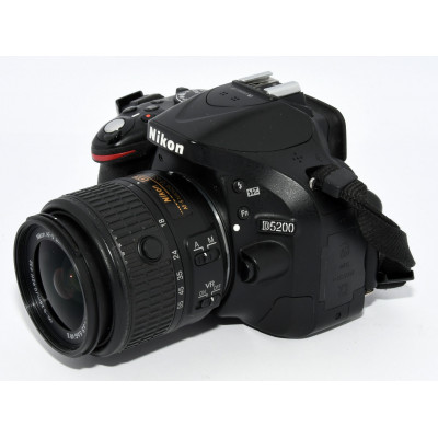 CAMARA REFLEX DIGITAL NIKON D5200 + NIKON 18-55MM