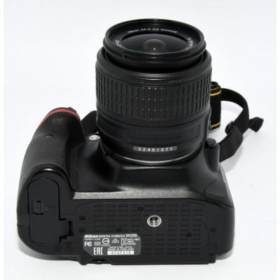 CAMARA REFLEX DIGITAL NIKON D5200 + NIKON 18-55MM