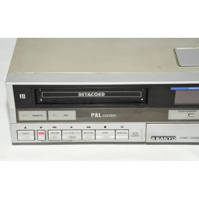 VIDEOGRABADORA SANYO VTC-M10 BETA