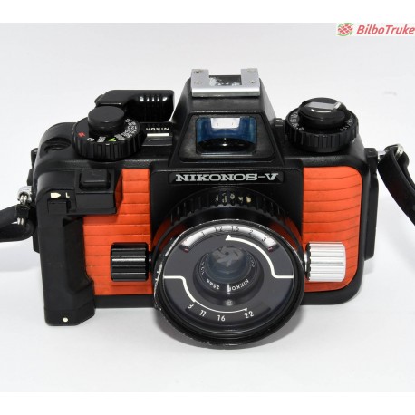 CAMARA VINTAGE NIKONOS V + NIKKOR 35MM 2.5