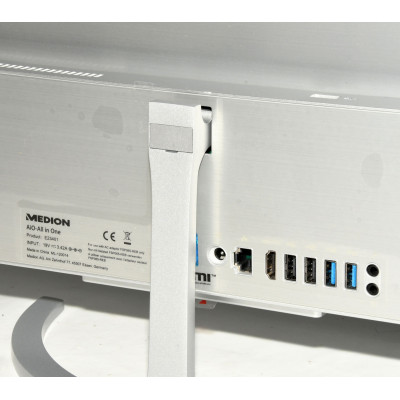 ALL IN ONE MEDION 24p / i5 8250U / 8GB RAM