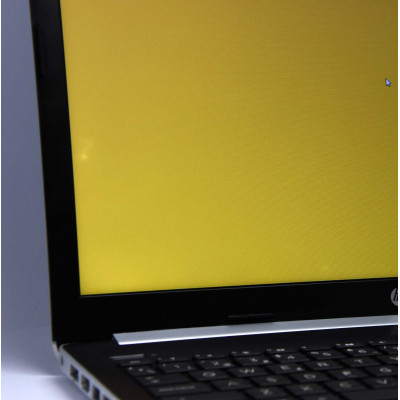 PORTATIL HP 15-DA0071NS / i7 8550U 1.8GHz / 250GB SSD / 8GB RAM