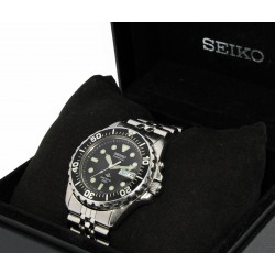 RELOJ SEIKO KINETIC SPORTS 200 5M43-0A40