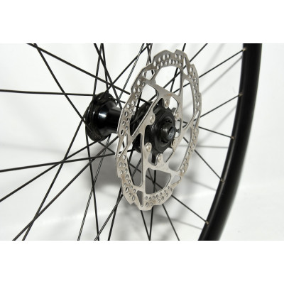 RUEDA DELANTERA DE CARRETERA WH0.3º