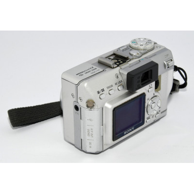 CAMARA DIGITAL COMPACTA SONY DSC-V1