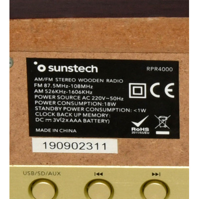RADIO SUNSTECH RPR4000 CON AUX