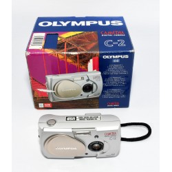 CAMARA DIGITAL COMPACTA OLYMPUS CAMEDIA C-2