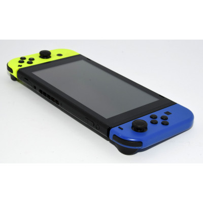 CONSOLA NINTENDO SWITCH AZUL Y AMARILLA