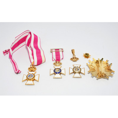 CONJUNTO PREMIO CONSTANCIA MILITAR SAN HERMENEGILDO