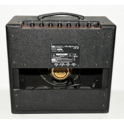 AMPLIFICADOR VOX PATHFINDER 15R V9168R