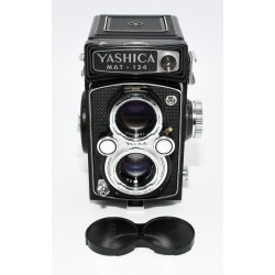CAMARA YASHICA MAT-124