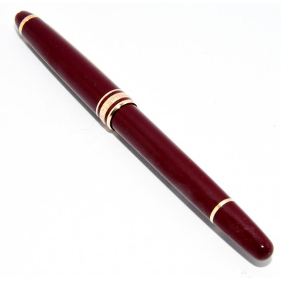 PLUMA MONTBLANC BURDEOS 14K PLUMIN F
