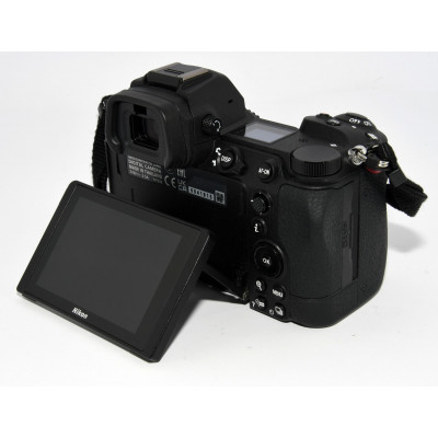 CUERPO CAMARA MIRRORLESS NIKON Z7 II