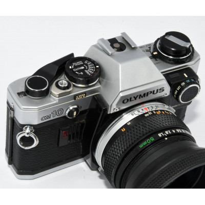 CAMARA REFLEX ANALOGICA OLYMPUS OM10 CON ACCESORIOS