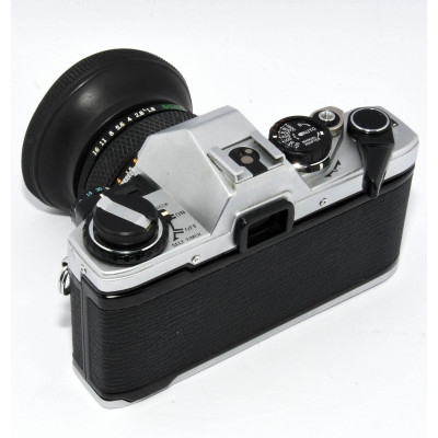 CAMARA REFLEX ANALOGICA OLYMPUS OM10 CON ACCESORIOS