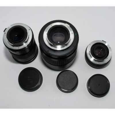 CAMARA REFLEX ANALOGICA OLYMPUS OM10 CON ACCESORIOS