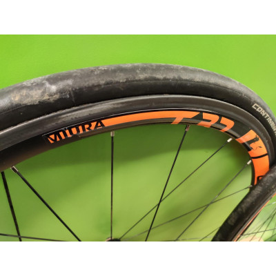 RUEDAS CARRETERA DT SWISS R460 PARA SHIMANO 10-11V