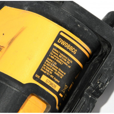 NIVEL LASER DEWALT DW088CG