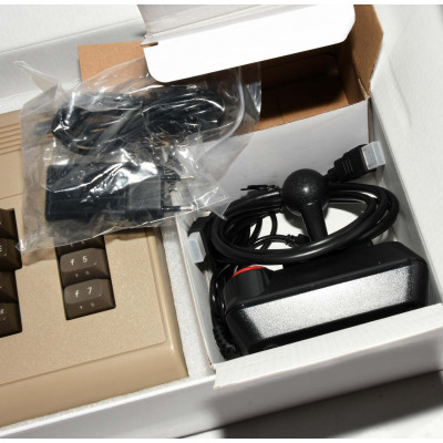 CONSOLA RETRO THE 64 MICRO COMPUTER