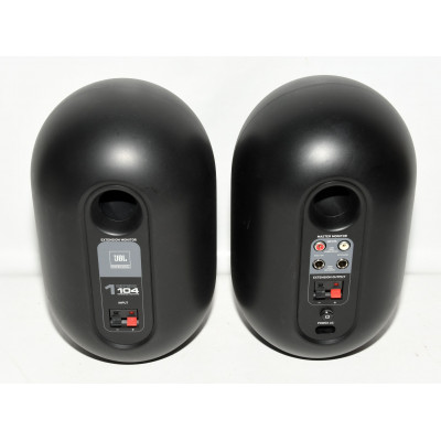 PAREJA DE ALTAVOCES JBL SERIES 104