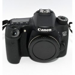 CÁMARA REFLEX DIGITAL CANON 70D