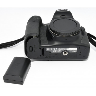 CÁMARA REFLEX DIGITAL CANON 70D