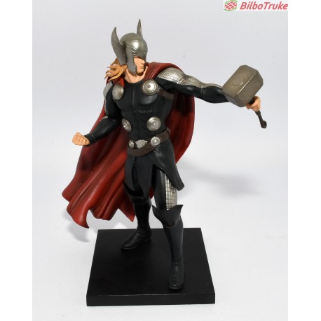 FIGURA MARVEL THOR