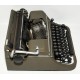 MAQUINA DE ESCRIBIR UNDERWOOD