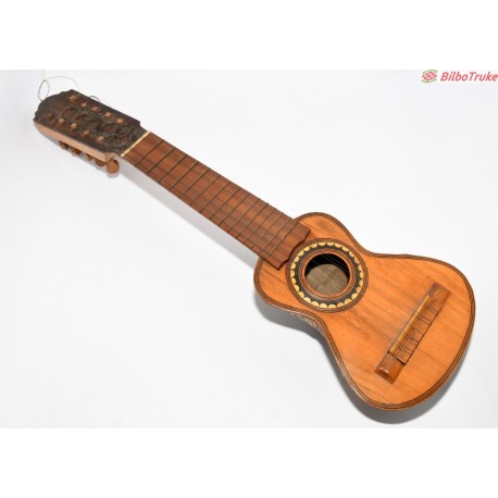 CHARANGO PIEL DE ARMADILLO