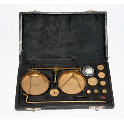 BASCULA ROMANA DECORATIVA