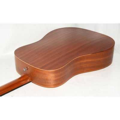 GUITARRA ACUSTICA TAYLOR BIG BABY BBT