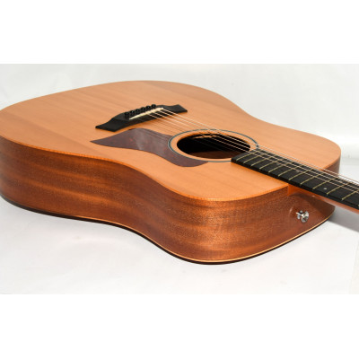 GUITARRA ACUSTICA TAYLOR BIG BABY BBT