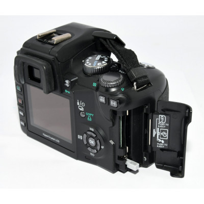 CAMARA REFLEX DIGITAL OLYMPUS E-500 + 14-45MM + 40-150MM