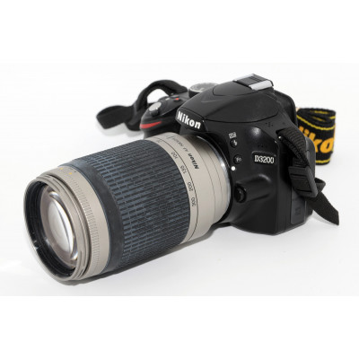 CAMARA NIKON D3200 + 70-300 NIKON