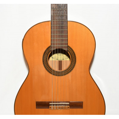 GUITARRA ELECTROACUSTICA RAIMUNDO 126