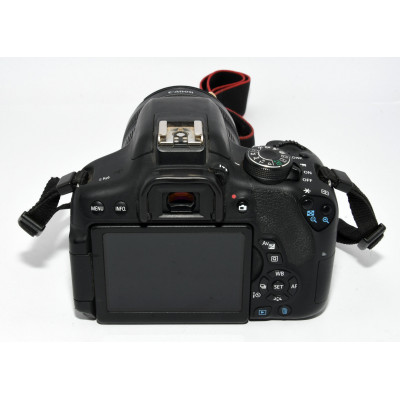 CAMARA CANON EOS REBEL T6I (750D) + 18-135MM