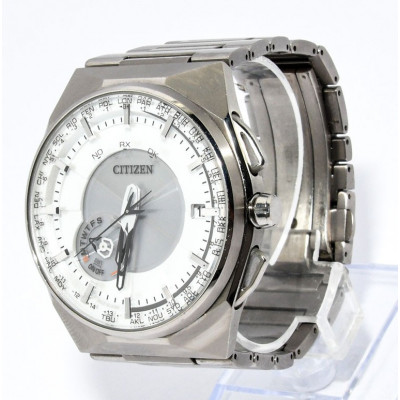 RELOJ CITIZEN TITANIUM T021085