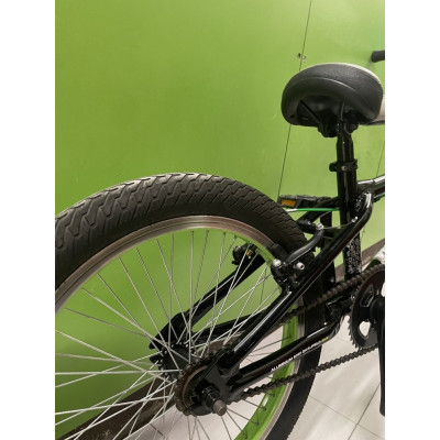 BICICLETA BMX CONOR HOOK