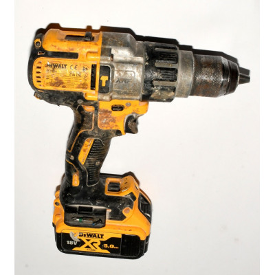 TALADRO DEWALT DCD996