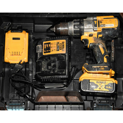 TALADRO DEWALT DCD996