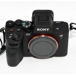 SONY ALPHA 7 IV