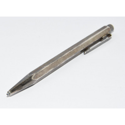 BOLIGRAFO PLATA CARAN DACHE