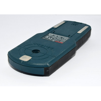 DETECTOR DE METALES DIGITAL BOSCH DMF 10 ZOOM