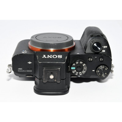 CAMARA MIRRORLESS SONY A7S II + CAJA METALICA